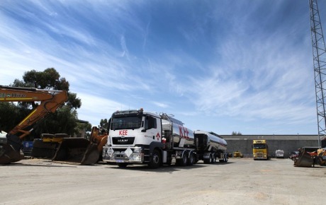 KEE-SPRAYER-081019-14 KEE-SPRAYER-081019-14