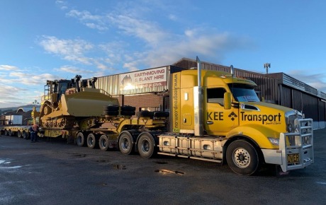 YELLOW-TRUCK-32 YELLOW-TRUCK-32