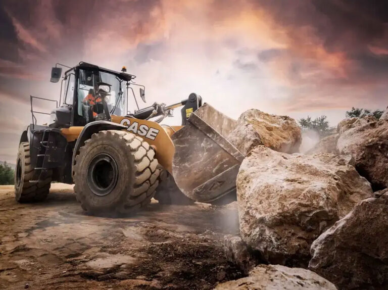 Case 821G Wheel Loader Hire | KEE Hire